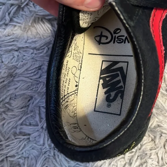Mickey Mouse Vans shoes - Picture 3 of 5